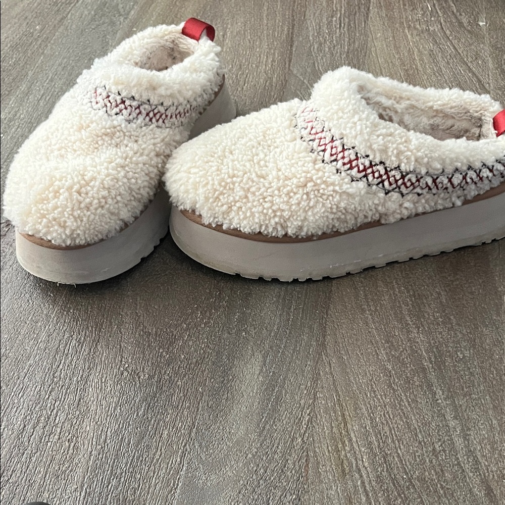 UGG Women's Cream Platform Shoes with Red Accents